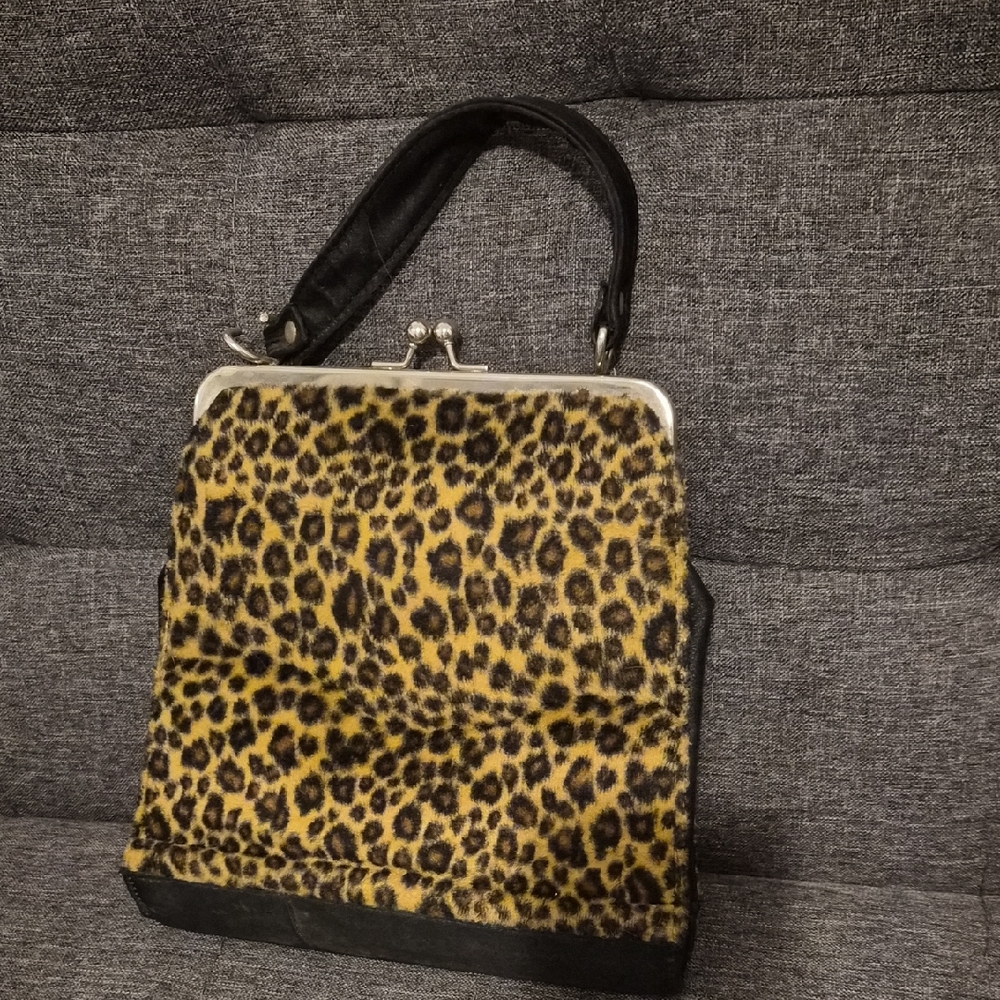 Leopard Print Women's Bag with Black Accents